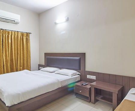 Airlines Hotel Mysore Exterior photo